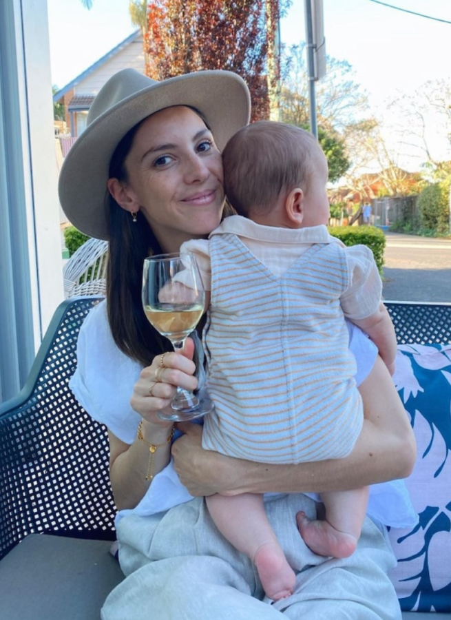 How to Dress Stylish & Practical As a Mum